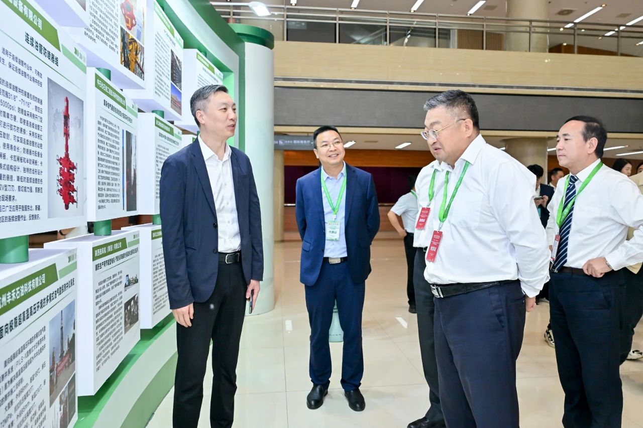 勇挑创新沉担，发展新质出产力——js1996官网参与第三届石油石化设备产业科技大会(图4)