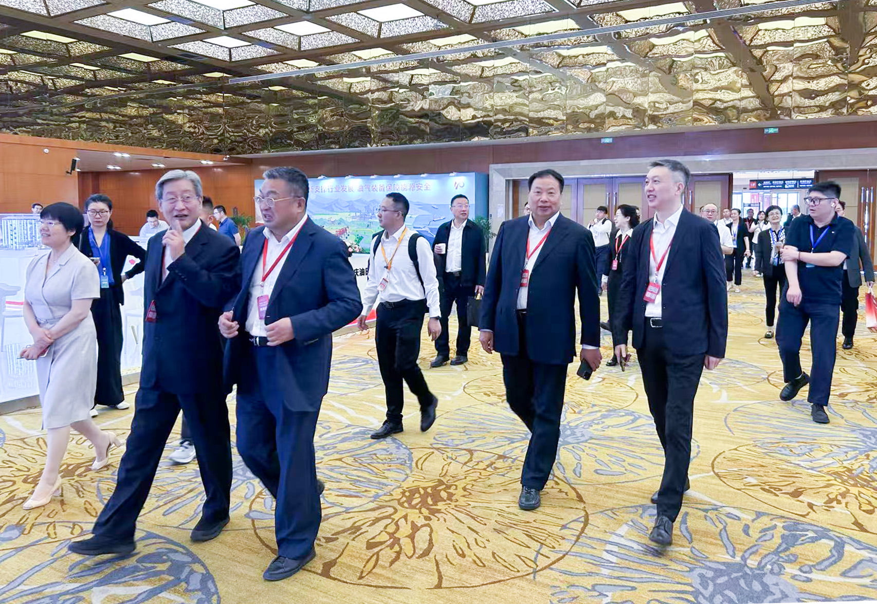 创新引领、科技强机——js1996官网参与第四届石油石化设备产业科技大会暨科技创新成就展览会(图5)